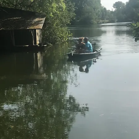 L'abreuvoir De Riviere